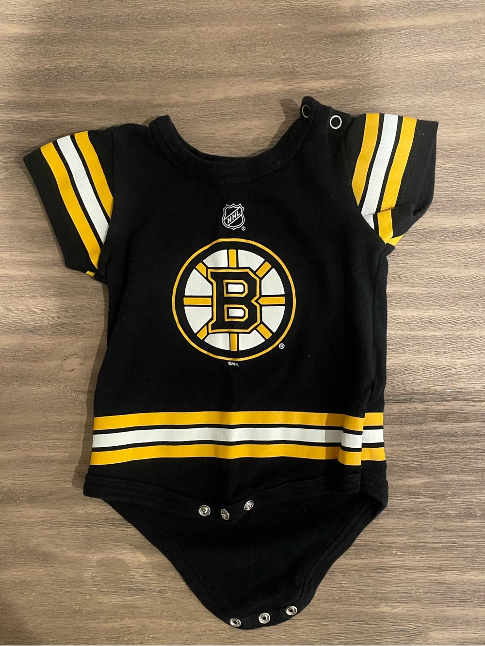 Reebok NHL Boston Bruins Infant Hockey Jersey Bodysuit Onesie